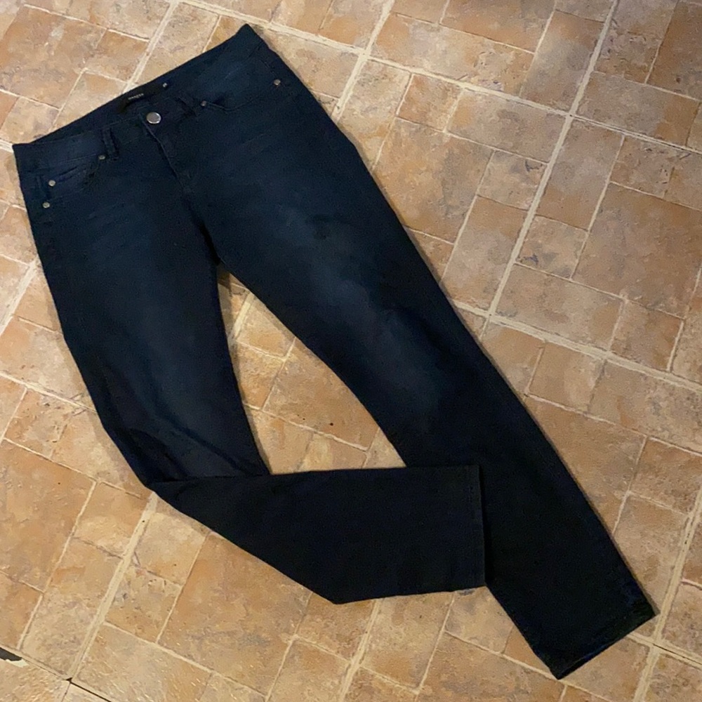 Francesca’s Harper skinny jeans size women’s 28